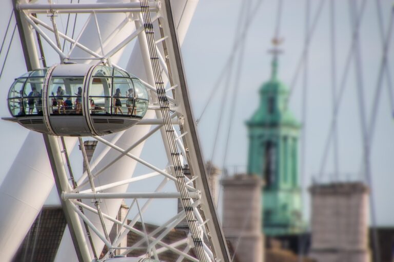 london, britain, london eye, sky, landmark, nature, ferris wheel, tourism, skyline, attraction, city, people